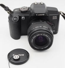 Lustrzanka Canon EOS 5000 + EF 38-76mm - używany